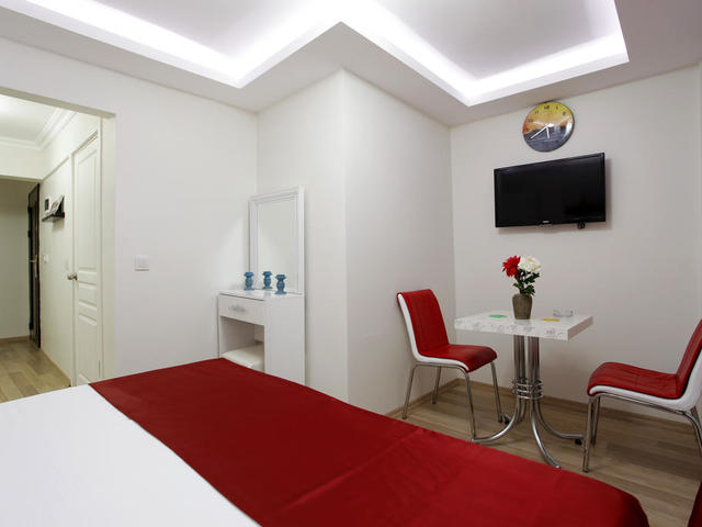 фотографии отеля Taksim Istiklal Suites изображение №19