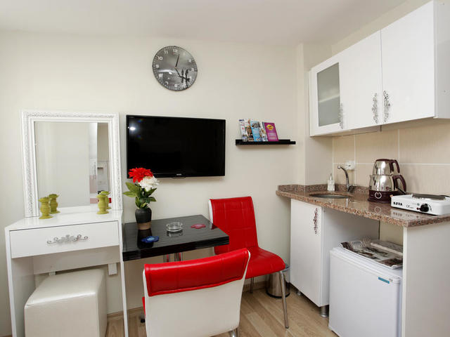 фото отеля Taksim Istiklal Suites изображение №13