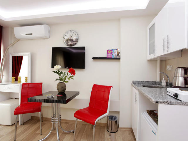 фото отеля Taksim Istiklal Suites изображение №9
