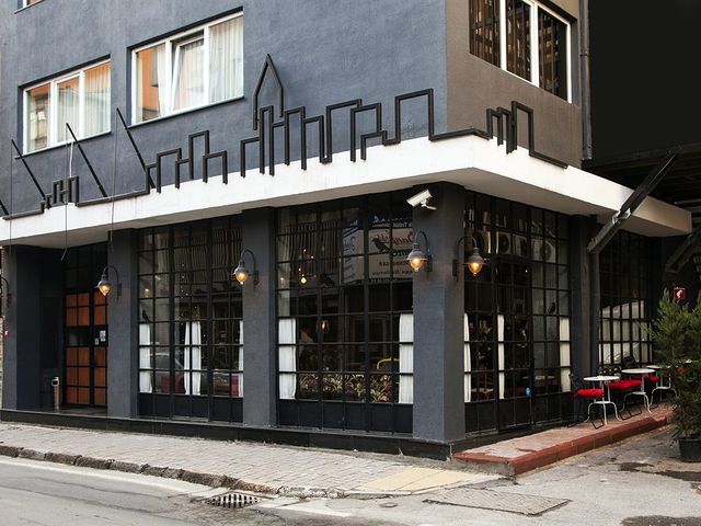 фото отеля SuB Karakoy изображение №1