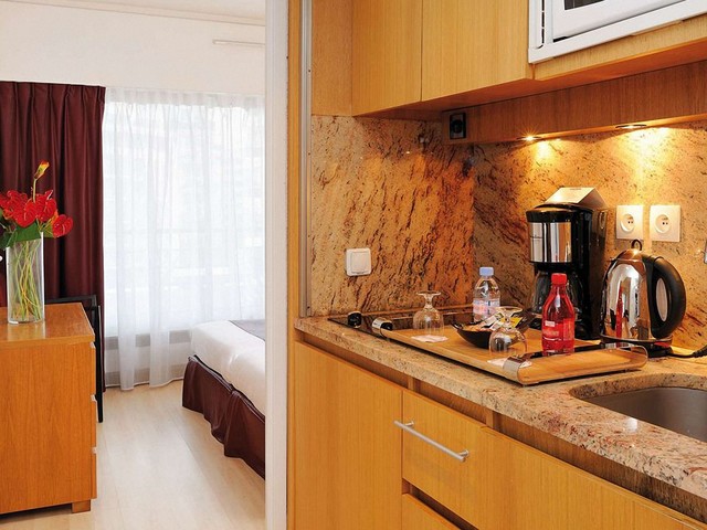 фото отеля Residhome Appart Hotel Courbevoie la Defense (ex. Residhome Appart Hotel Parc du Millenaire) изображение №49