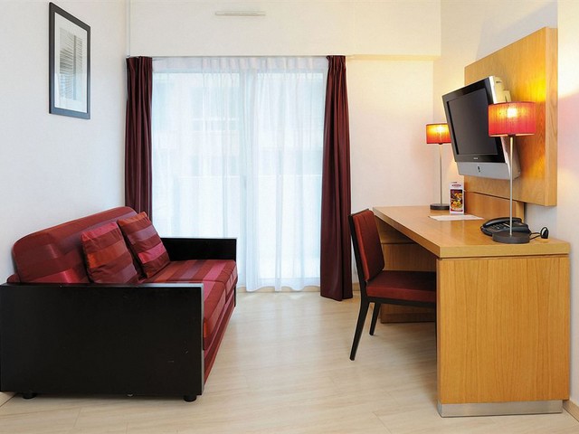 фотографии Residhome Appart Hotel Courbevoie la Defense (ex. Residhome Appart Hotel Parc du Millenaire) изображение №44