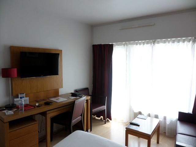 фотографии Residhome Appart Hotel Courbevoie la Defense (ex. Residhome Appart Hotel Parc du Millenaire) изображение №16