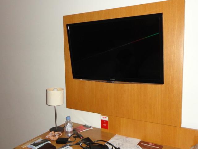 фото Residhome Appart Hotel Courbevoie la Defense (ex. Residhome Appart Hotel Parc du Millenaire) изображение №6