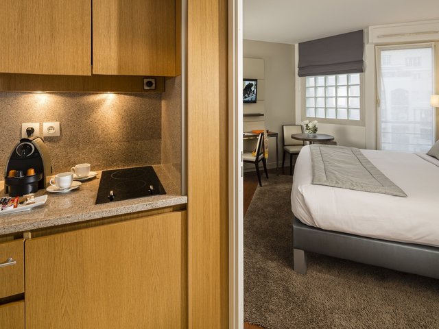 фото Residhome Appart Hotel Courbevoie la Defense (ex. Residhome Appart Hotel Parc du Millenaire) изображение №2