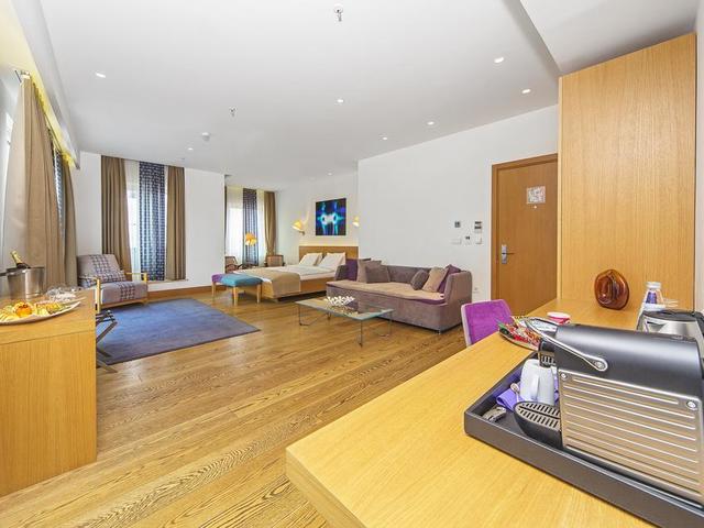 фото отеля Misafir Suites 8 Istanbul изображение №17