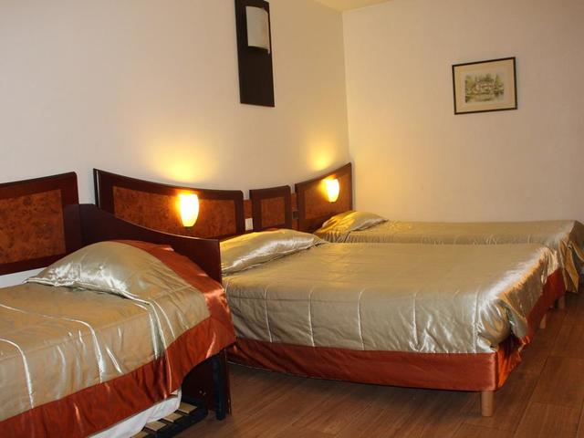 фотографии Eurohotel Paris Nord (ex. Euro Hotel Sovereign Paris Saint-Denis) изображение №8