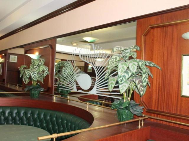 фото отеля Eurohotel Paris Nord (ex. Euro Hotel Sovereign Paris Saint-Denis) изображение №5