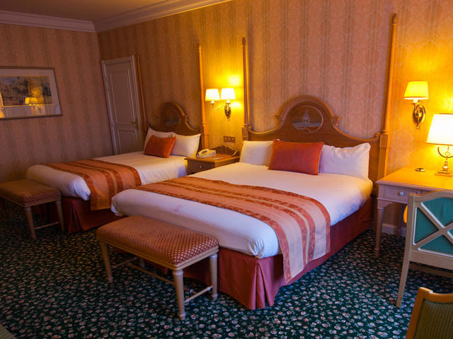 фото Disneyland Hotel изображение №30