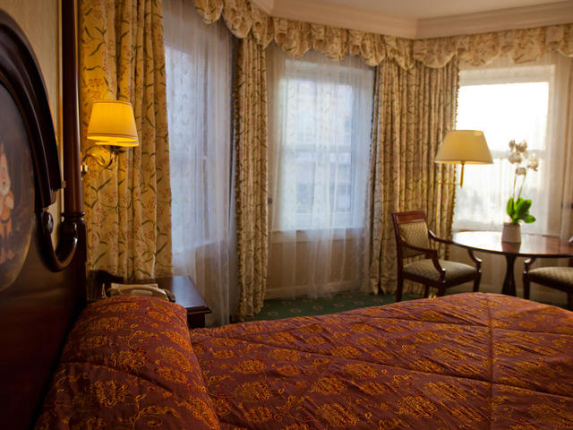 фото Disneyland Hotel изображение №14