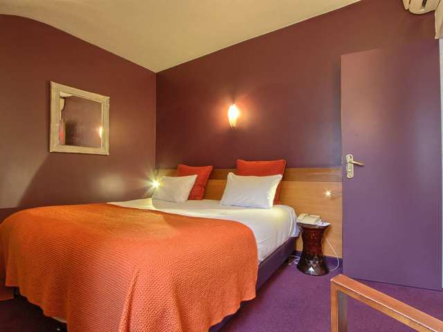 фото отеля Best Western Tour Eiffel Invalides изображение №21