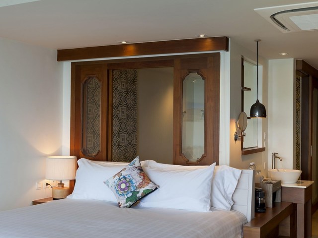 фото Zenmaya Oceanfront Phuket (ex. U Zenmaya Phuket) изображение №50