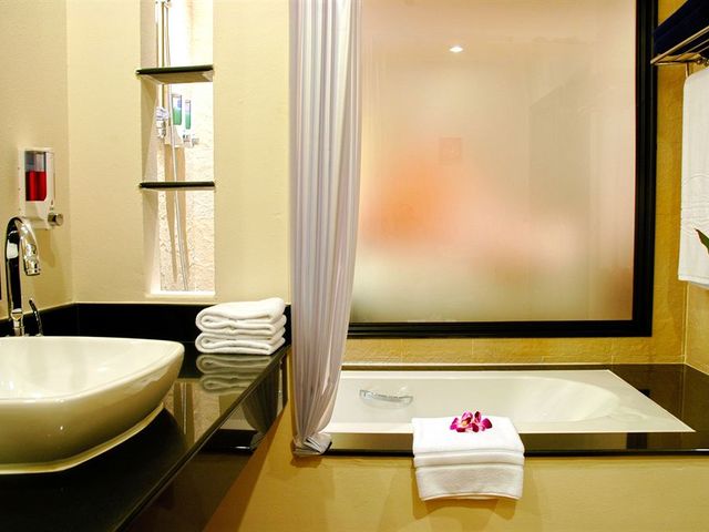 фотографии отеля Horizon Karon Beach Resort & Spa изображение №87