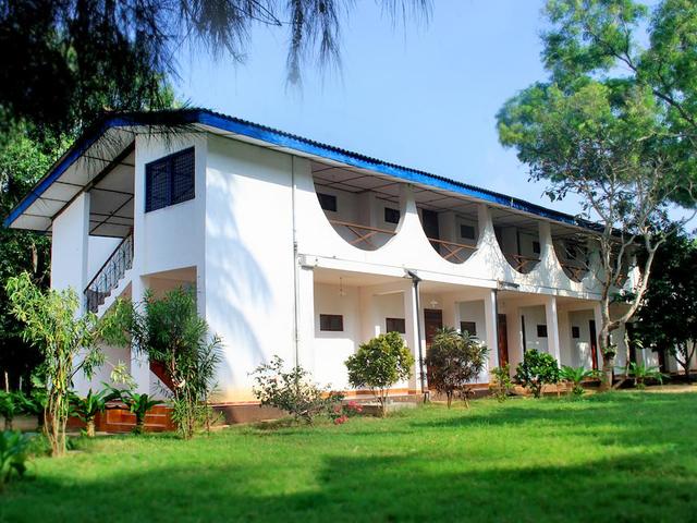 Nilaveli Crystal Blue (ex. Nilaveli Garden Inn)