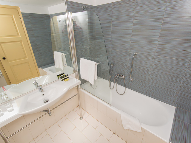 фото отеля Golden Coast Hotel & Bungalows изображение №25