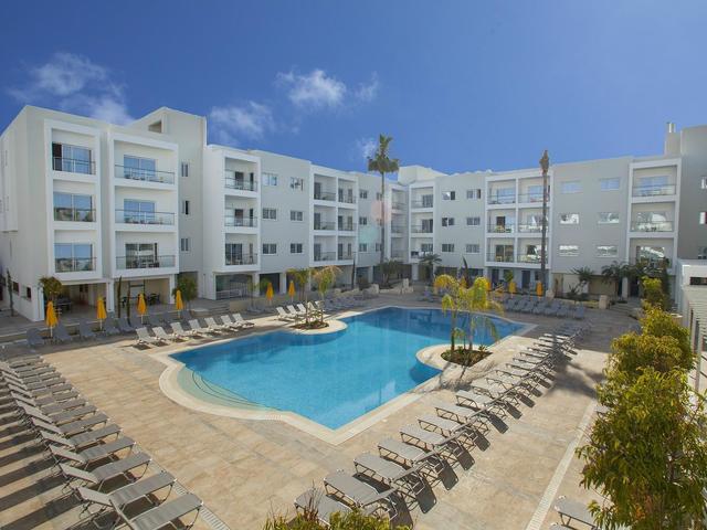 фото отеля Mayfair (ex. Smartline Mayfair; Smartline Paphos) изображение №1