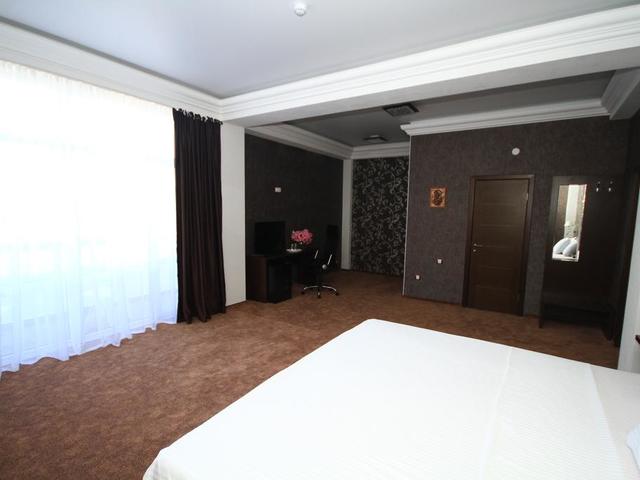 фото Клубный Отель Берег Эвкалиптов (Club Hotel Bereg Evkaliptov) изображение №86