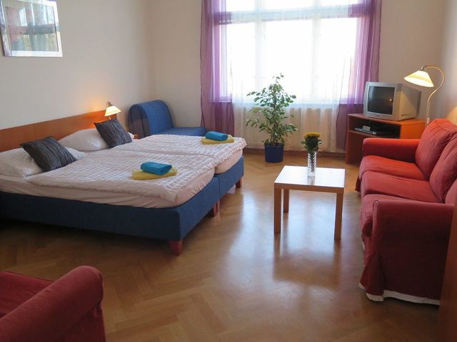 фото Green Oasis Wenceslas Square Apartment (ex. Green Oasis Apartments) изображение №34