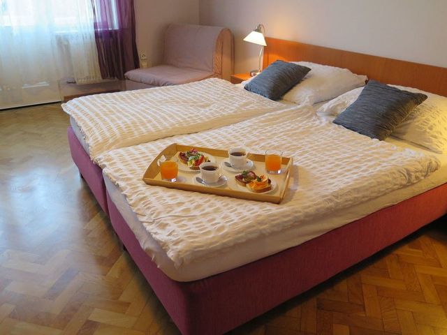 фотографии Green Oasis Wenceslas Square Apartment (ex. Green Oasis Apartments) изображение №24