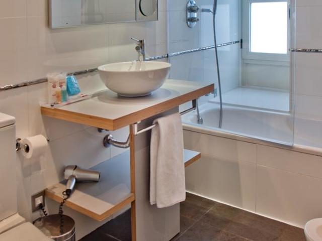 фото отеля Petit Palace Santa Cruz изображение №25