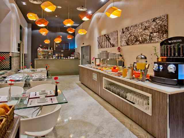 фото отеля Petit Palace Santa Cruz изображение №13