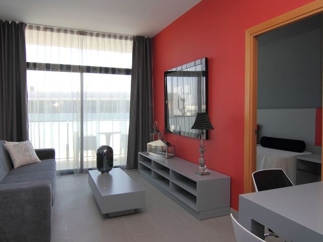 фото отеля Four Elements Suites изображение №5