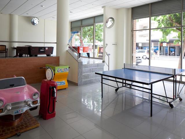 фото отеля H TOP Royal Sun Suites (ex. H TOP Santa Susanna) изображение №5