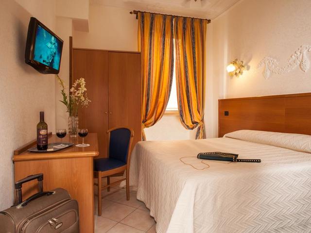 фотографии отеля Hotel Grifo изображение №19