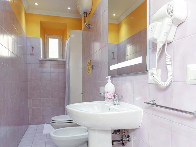 фотографии отеля Roma Termini Suites изображение №15