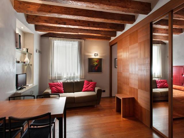 фотографии LMV - Exclusive Venice Apartments изображение №28
