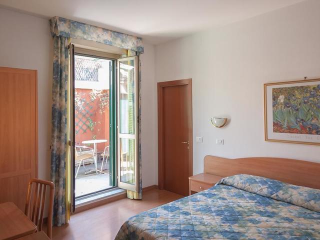 фото  Hotel Tirreno изображение №22
