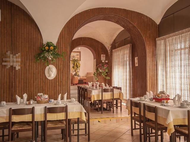 фото отеля  Hotel Tirreno изображение №17