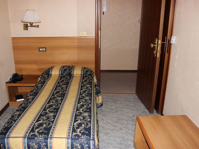 фотографии Dependance Hotel Dei Consoli изображение №8