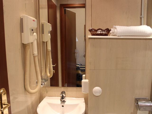 фото Dependance Hotel Dei Consoli изображение №6