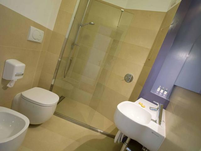 фото Hotel Emilia изображение №42