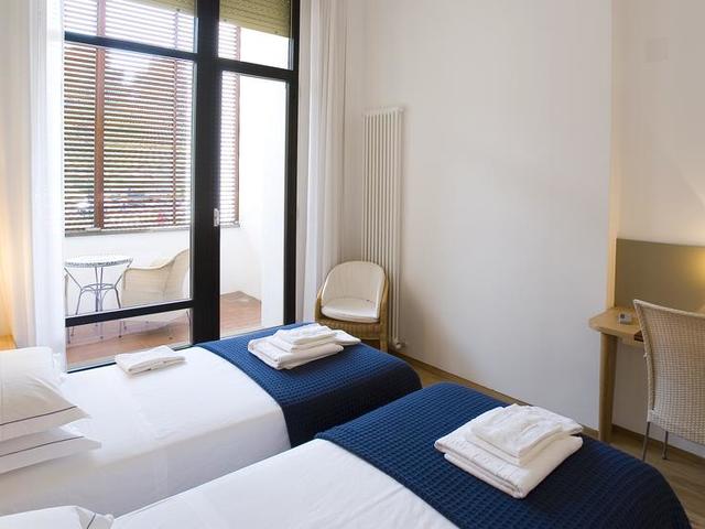 фото Hotel Emilia изображение №14