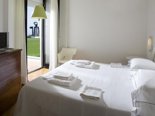 фото Hotel Emilia изображение №6