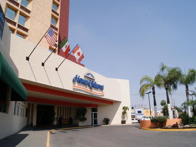 фото отеля Howard Johnson Plaza Hotel Las Torres изображение №17