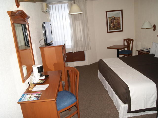 фото Howard Johnson Plaza Hotel Las Torres изображение №14