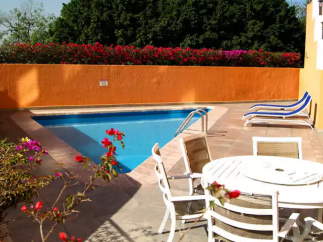 фотографии отеля Howard Johnson Plaza Hotel Las Torres изображение №3