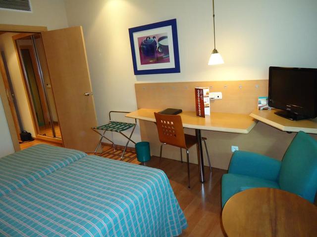 фотографии Hotel City Express Santander Parayas (ex. NH Santander Parayas) изображение №20