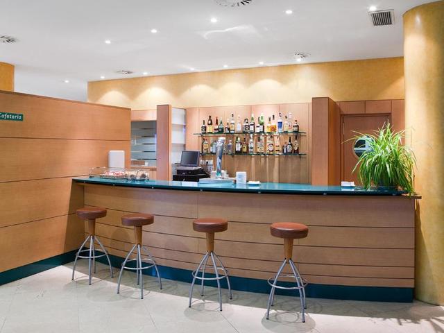фото Hotel City Express Santander Parayas (ex. NH Santander Parayas) изображение №18