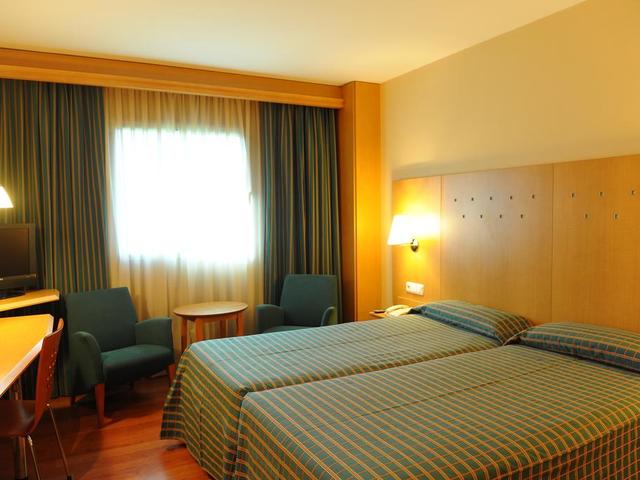 фотографии отеля Hotel City Express Santander Parayas (ex. NH Santander Parayas) изображение №11