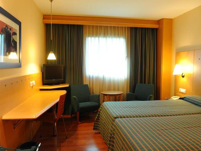 фото отеля Hotel City Express Santander Parayas (ex. NH Santander Parayas) изображение №9
