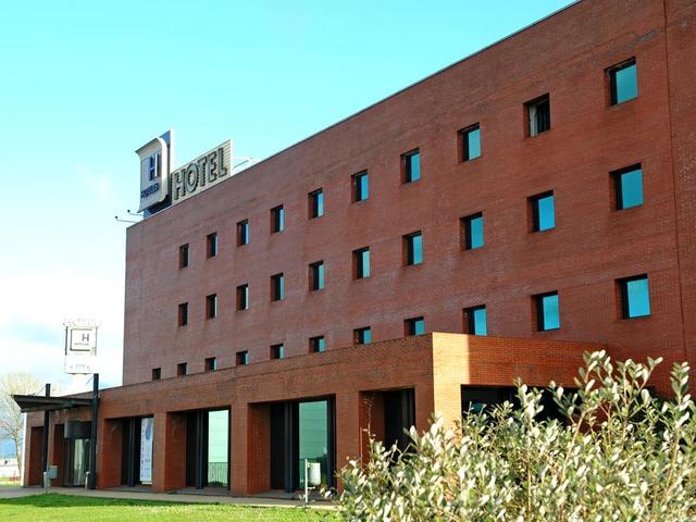 фото отеля Hotel City Express Santander Parayas (ex. NH Santander Parayas) изображение №1
