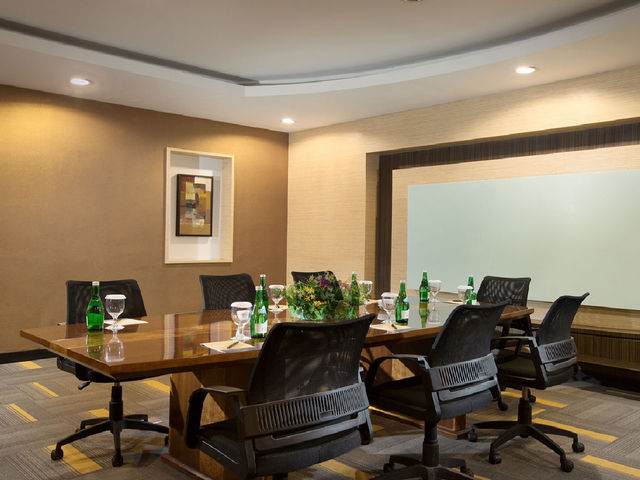 фото отеля Best Western Plus Kemayoran Hotel изображение №13