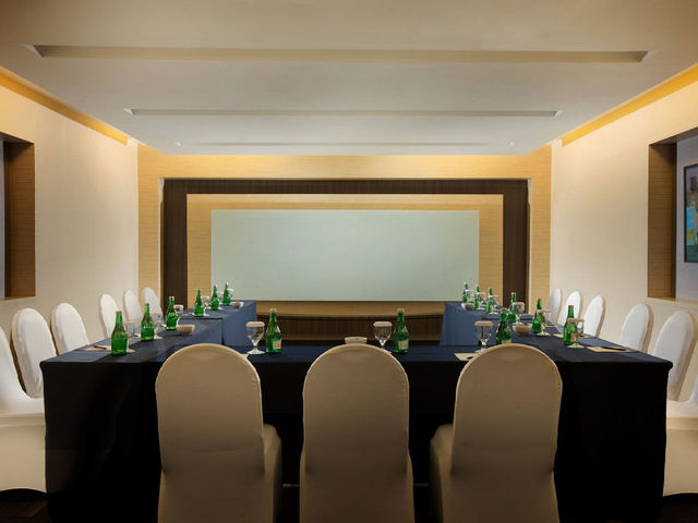фото отеля Best Western Plus Kemayoran Hotel изображение №9