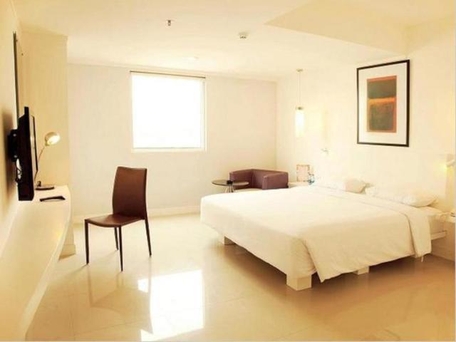 фотографии отеля The Plaza Hotel Glodok изображение №19