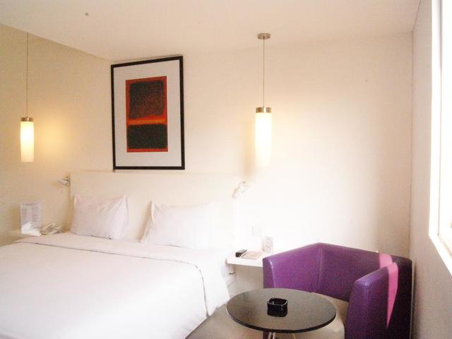 фотографии The Plaza Hotel Glodok изображение №16