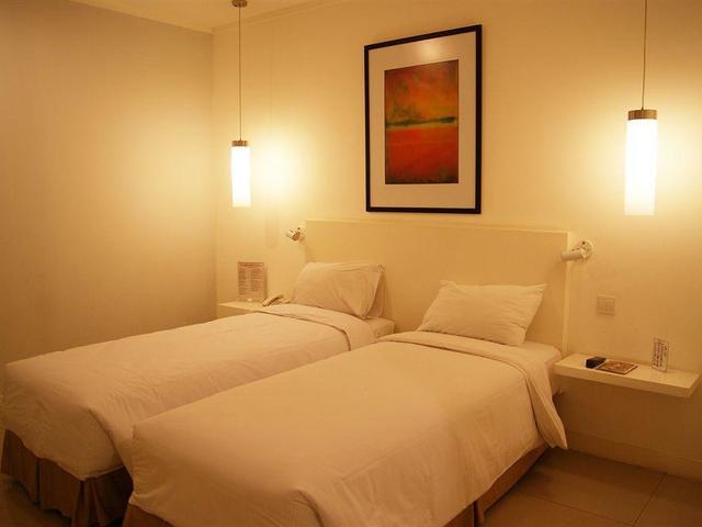 фото отеля The Plaza Hotel Glodok изображение №13